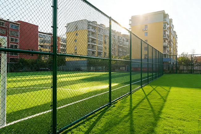 球场围网多少钱一平米？从材质到场景，帮你精准控预算(图2)