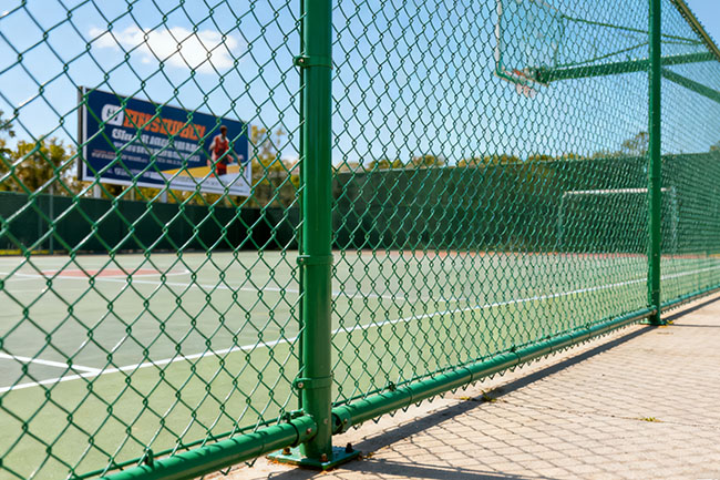 球场围网怎么选?避开陷阱!优质厂家 + 参数技巧全解析(图1) 球场围网怎么选?避开陷阱!优质厂家 + 参数技巧全解析(图1)