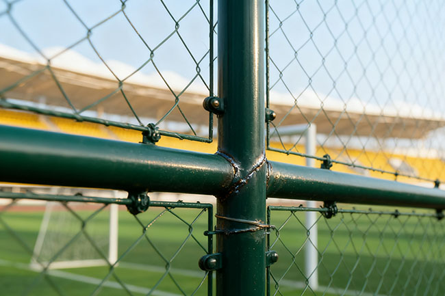 2025 球场围网多少钱一平米？材质 + 规格 + 选购全攻略，避坑不花冤枉钱(图2)