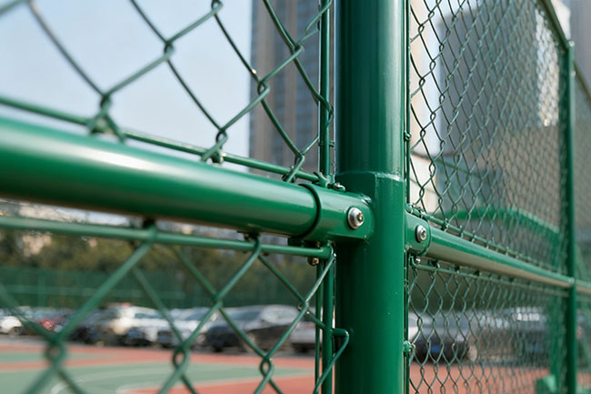 2025 球场围网采购：3 招避坑，少花 30% 冤枉钱(图2)