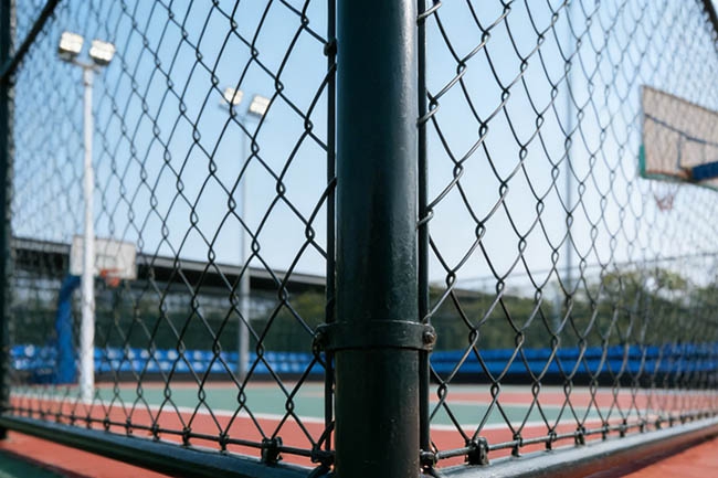 2025 球场围网预算指南:从 20 元到 50 元 /㎡,怎么选不超支?(图2) 2025 球场围网预算指南:从 20 元到 50 元 /㎡,怎么选不超支?(图2)