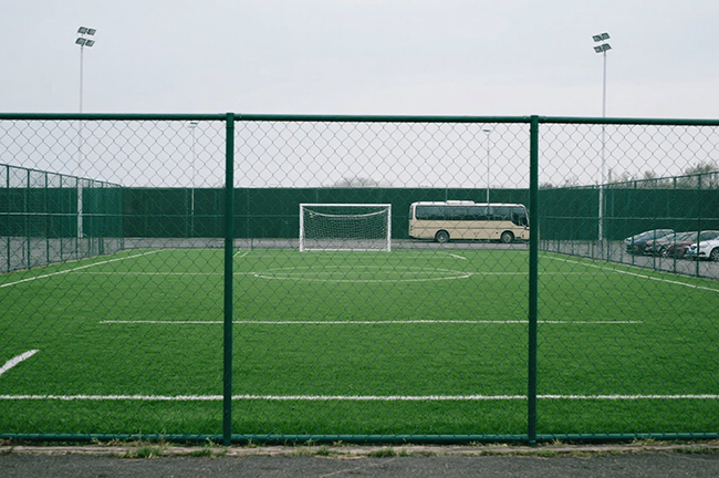 球场围网一米差 125 元?过来人曝坑 + 省钱招,不花冤枉钱(图1) 球场围网一米差 125 元?过来人曝坑 + 省钱招,不花冤枉钱(图1)